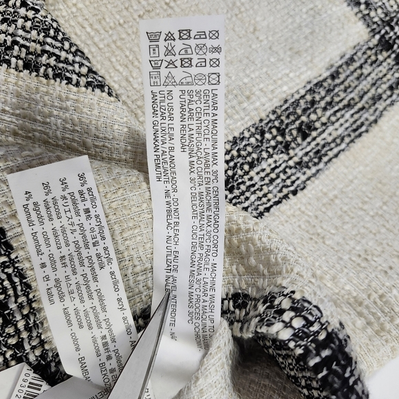 Zara Basics High-Rise Striped  Tweed Shorts  Women's Size S  Casual Side-Zip - Picture 8 of 11